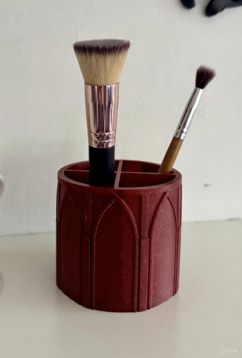 Modern Gothic Circular Organizer